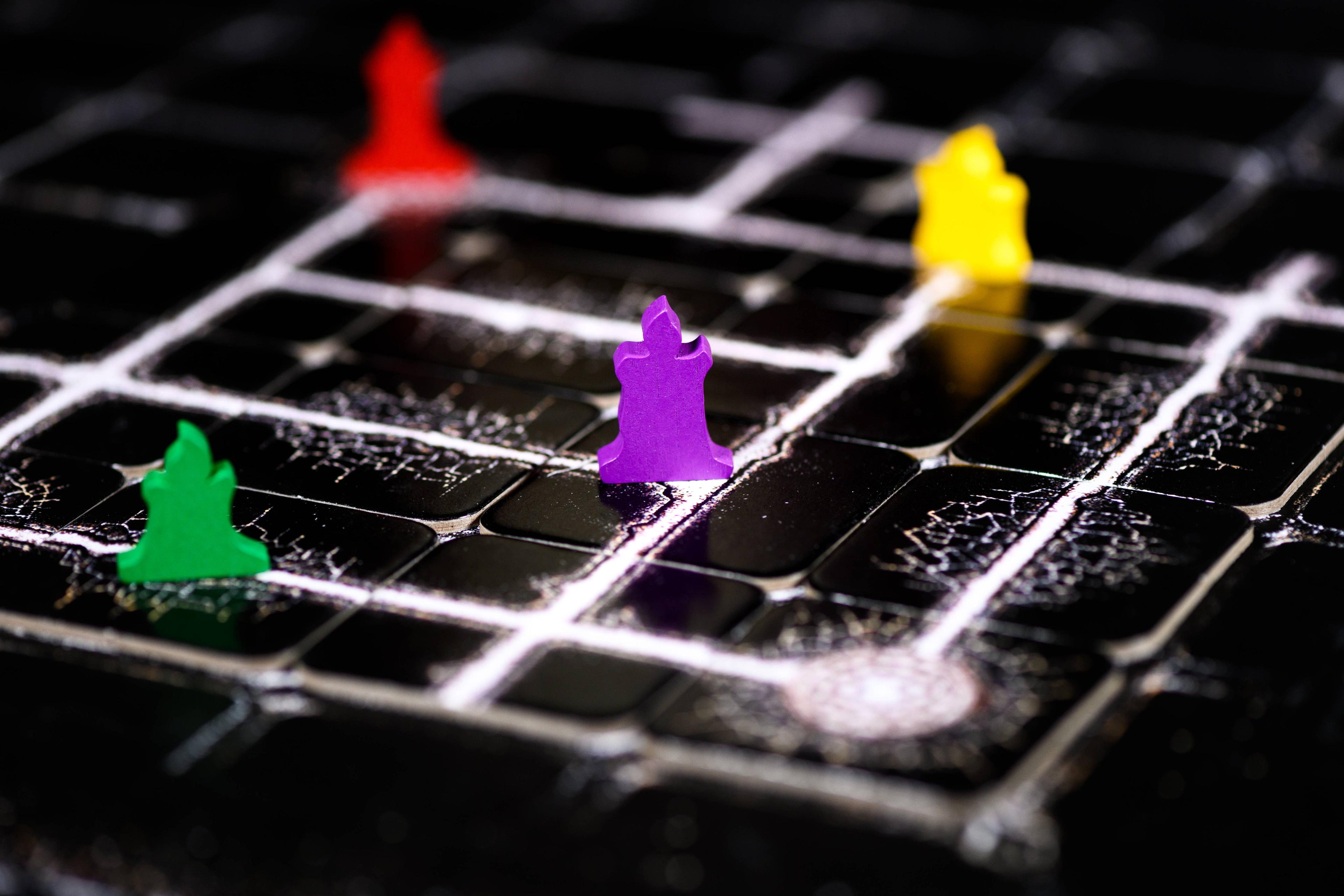 The Night Cage: Spooky Cooperative Strategy Game for 1 to 5